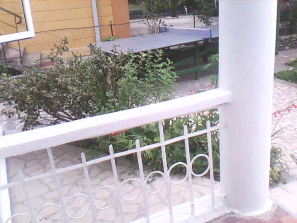 White Guest House Batumi Habitación foto